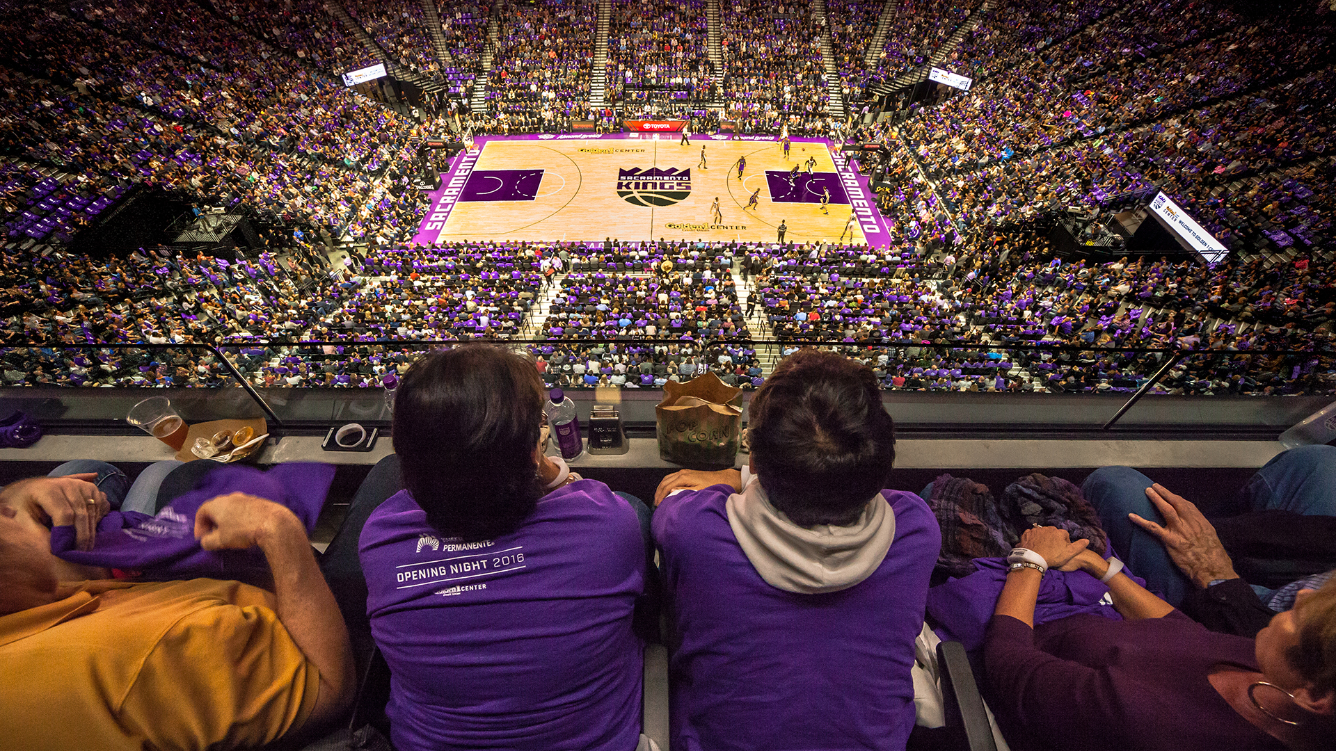 Discovery splash banner for Sacramento Kings Discord server